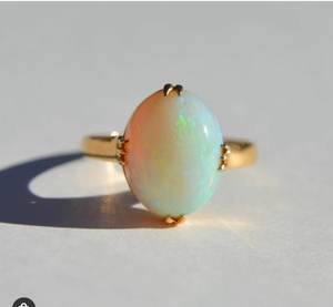 Bague en or 18 carats avec opale ovale multiforme, bague de fiançailles en opale, diamant, occasion mariage, vendeur indien, pierre précieuse - Product Image 3