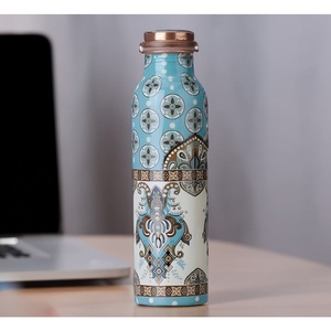 Botella de agua de cobre recubierta de esmalte de salpicaduras de color para beneficios de salud ayurvédicos a prueba de fugas diseño ecológico y duradero - Product Image 5
