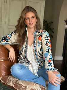 Vestido Uzbeko de Colección Muy Tradicional de 2025, Túnica Floral Antigua Bordada a Mano, Bordado Suzani Hecho a Mano, Algodón Otoñal - Product Image 3