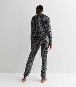 Light Grey <b>Leopard</b> <b>Print</b> Velvet Female Track Suits Crop Top <b>Hoodie</b> and Pants Women Sweat Shorts Set Velvet Tracksuits for Women - Product Image 3