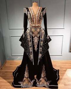 Robe de mariée algérienne en perles d'ivoire avec des couches élégantes de soie et de satin, longueur au sol, taille naturelle pour les fêtes - Product Image 2