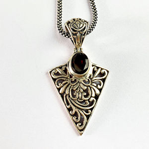จี้รูปดอกไม้ประดับโกเมน (5.8 กรัม) สำหรับโอกาสเป็นของขวัญ - Product Image 1