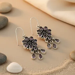 Magnifiques boucles d'oreilles pendantes géométriques en or rose plaqué or avec améthyste pour femmes, pour mariage et soirée - Product Image 1