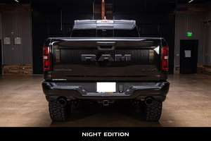 2024 R M 1500 Big-Horn Crew Cab AWD, Volante a la Izquierda, Cuero, Caja de Cambios Automática, Cámara Trasera, Motor Inteligente, Techo Panorámico, Aleación de Aluminio - Product Image 6