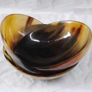 Bol en corne polie brillante de haute qualité pour le salon et la décoration d'ustensiles de cuisine durables au prix de gros par HF CRAFTS - Product Image 1