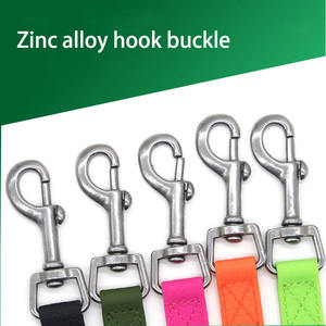 Antideslizante 10 metros PVC recubierto correas patrón de panal resistente a la suciedad perro rojo agua impermeable correa para perros - Product Image 5