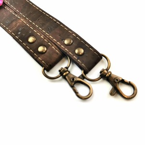 Poignée de sac à main en liège brun avec PU 120 cm x 18 mm avec finition en laiton antique - Product Image 3