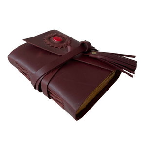 สมุดบันทึกหนังแท้ลายอินเดียดั้งเดิมประดับอัญมณ์ พร้อมสายรัดแบบดั้งเดิม  ขนาด 7x5 นิ้ว สำหรับการทำสมาธิ - Product Image 4