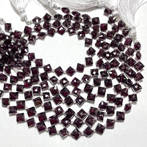 High Quality Natural Garnet Faceted <b>Kite</b> Shape Briolette Beads 8.5-9MM Pink Vertical Drill for Wholesale Beading Supplies - Product Image 4