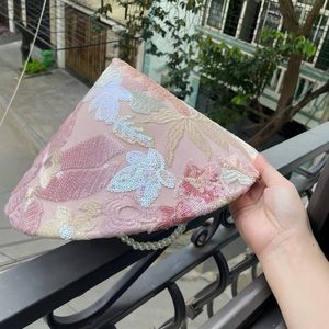 หมวกทรงกรวยไม้ไผ่แบบดั้งเดิมขายดี  สัญลักษณ์แห่งมรดกทางวัฒนธรรมของชาวเวียดนาม  งานศิลปะ 40 ซม. ปรับแต่งขนาดและดีไซน์ได้ - Product Image 4