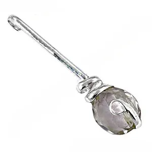Colgante Minimalista de Plata 925 con Cristal y Diseño de Escoba de Bruja, Unisex, para Regalo o Uso Diario - Product Image 1