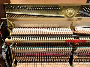 Piano droit professionnel Yamaha MX303R de luxe, brun, d'occasion, à bon prix, 88 touches, piano automatique à lecture autonome - Product Image 6