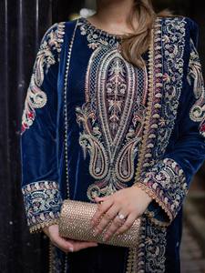 Lehenga Choli de soirée en mousseline de soie brodée, orné de détails raffinés, pour femme, anti-humidité, infroissable, style pakistanais - Product Image 2