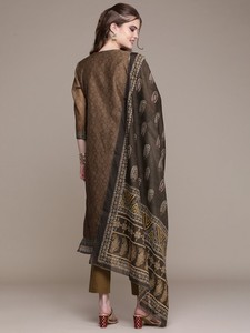 Mujeres étnicas marrón motivos étnicos impresos Poly chaderi Kurta con pantalones y Dupatta indio pakistaní salwaar kameez traje - Product Image 3