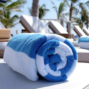 Fabricant pakistanais de serviettes de piscine fournissant des serviettes de luxe absorbantes douces avec des options OEM ODM et un faible quantité minimale de commande pour les commandes en gros - Product Image 1