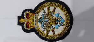 Insignes Wok sur mesure de qualité supérieure patchs d'emblèmes britanniques brodés à la main avec tissu en fil métallique et strass pour la décoration - Product Image 3