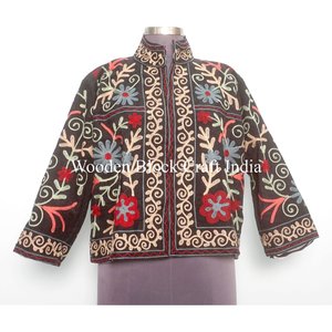 Chaqueta de Invierno Bordada a Mano Más Vendida, Chaqueta Acolchada Regular para Mujer, Ecológica, Resistente al Viento, 100% Algodón, Talla Única - Product Image 6