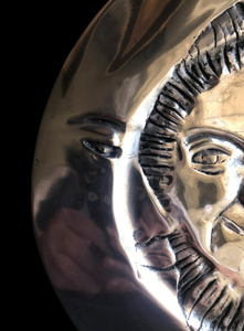 Plato Base de Cobre con Diseño en Relieve, Forma Redonda, Tamaño Personalizado, Plato de Exhibición al Precio Más Bajo - Product Image 4