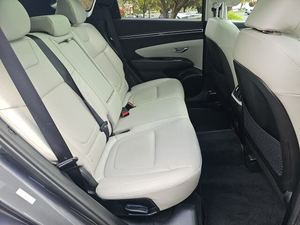 Hyundai Tucson Limited 2023, Tracción en las Cuatro Ruedas, Caja de Cambios Automática, Título Limpio, Sin Accidentes, con Bajo Kilometraje, Listo para Envío - Product Image 6