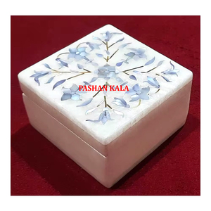 Boîte à bijoux de forme carrée en marbre blanc pur et incrustation de nacre bleue au design unique pour la décoration de la maison et la boîte de rangement de bijoux - Product Image 1