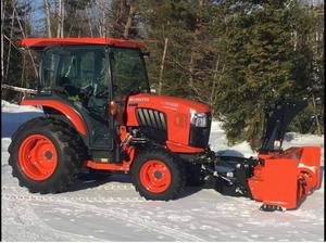 รถแทรกเตอร์สำหรับใช้เดินในฟาร์มขนาดเล็กสำหรับ4WD M4-071คูโบต้าพร้อมส่วนประกอบหลักกล่องเกียร์ปั๊มมอเตอร์สำหรับเดินในฟาร์ม - Product Image 4
