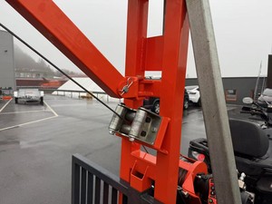 <span class=keywords><strong>Treuil</strong></span> ATV manuel et télécommandé Remorque forestière avec capacité de charge de 2 tonnes pour le chargement de grumes et les applications de machines à bois - Product Image 5