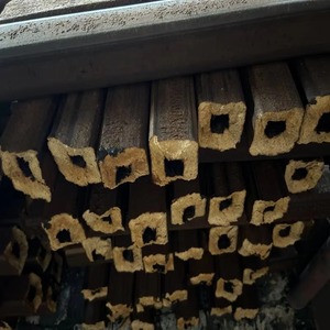 100% briquettes de charbon de bambou naturel charbon de bois BBQ à haute valeur calorifique avec faible teneur en cendres modèles carrés de bâton disponibles - Product Image 2