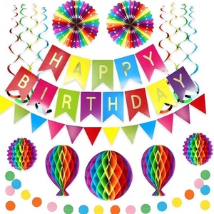 Lot de <span class=keywords><strong>D</strong></span>écorations Murales Noires et Dorées pour Fête <span class=keywords><strong>d</strong></span>'Anniversaire : Guirlandes Suspendues en Nid <span class=keywords><strong>d</strong></span>'Abeille, Boules de Fleurs et Serpentins - Product Image 1