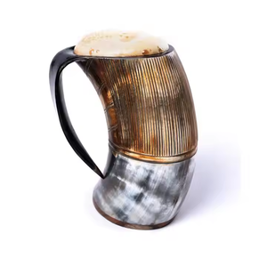Tasse en corne de buffle minimaliste gratuite Tasse en corne de buffle Décoration d'intérieur Meilleure vente Corne de vache polie artisanale par l'artisanat en croissant - Product Image 1