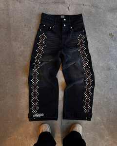 กางเกงยีนส์ทรงขาบานสไตล์วินเทจคุณภาพสูงสั่งทำขายส่ง งานถักทออย่างดี สตรีทแวร์ ล้างสีแบบสโตนวอช ประดับเพชรเม็ดกลาง สำหรับฤดูใบไม้ร่วงและฤดูหนาว - Product Image 3