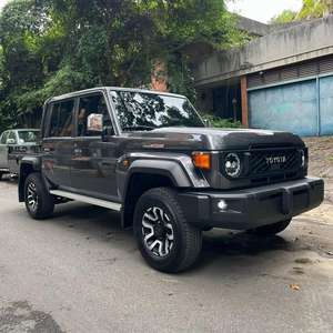 Toyota Land Cruiser Doble Cabina 4x4 Pickup, Seminuevo - Product Image 3