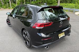 Volkswagen Golf GTI Autobahn 2025 Usado en Excelentes Condiciones - Product Image 6