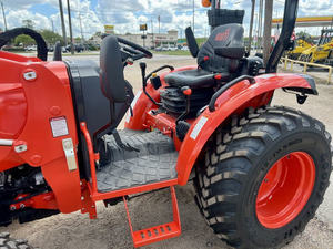 Tractores K-I-O-T-I 2024 con Tracción en las 4 Ruedas para Uso Agrícola, con Modelos de 50HP, 18HP, 35HP, 200HP, 80HP y 140HP con Rodamientos Nuevos - Product Image 5