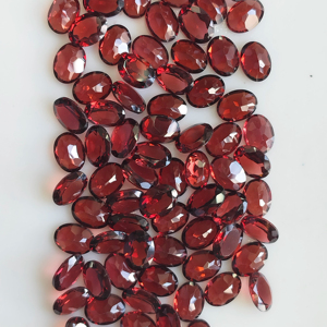 Granate Rojo Natural de 8x6MM, Corte Ovalado, Gema Suelta de la Mejor Calidad para la Fabricación de Joyas - Product Image 4