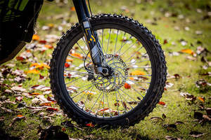 Bicicleta Eléctrica de Montaña TOP 2025 Light Bees 60V 6000W con Motor Central, Potente Todoterreno, 38AH de Largo Alcance, Moto Eléctrica - Product Image 4