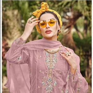 Organza classique Shalwar Kameez détaillé Khatli travail Santoon bas brodé Dupatta tendance 4 pièces fête porter en gros ensemble - Product Image 1