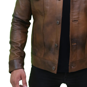 Veste en cuir marron authentique d'inspiration vintage, incontournable pour les hommes modernes, élégante et durable, parfaite pour les aventures de week-end - Product Image 2