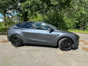 รถยนต์ NEAT รุ่นปี 2023 Model Y Long Range Dual Motor I ไมล์น้อย เกียร์อัตโนมัติ หลังคาพาโนรามา ไฟ LED ไฟเดย์ไลท์ LED - Product Image 3