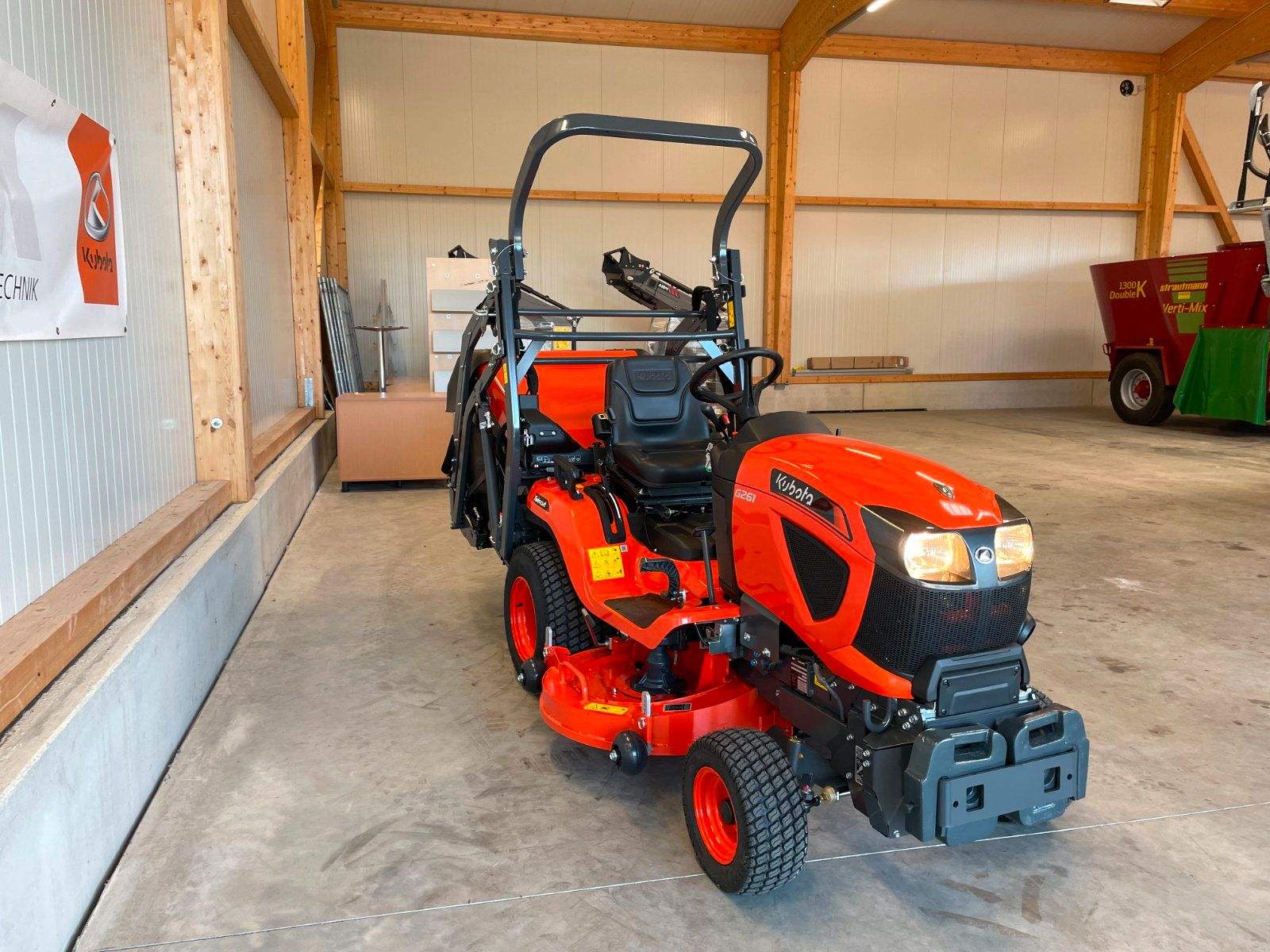 Agricultural Lawn Mower for Grass Cutting ,best Wholesale Kubota Lawn G261  HD Mini Garden Tractors for Farming