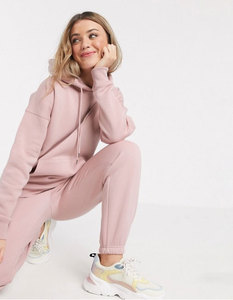 Conjunto de 2 piezas al por mayor de ropa deportiva 2025 conjuntos de joggers de entrenamiento chándales de algodón personalizados para mujer Sudadera con capucha y bolsillos - Product Image 4