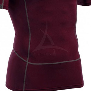 เสื้อยืดรัดรูปสำหรับผู้ชายผ้าสแปนเด็กซ์/ ผ้าโพลีเอสเตอร์ปรับแต่งขนาดได้ออกแบบได้ดีเป็นมิตรต่อสิ่งแวดล้อม - Product Image 4