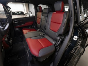 Nuevo SUV LC 300 GR Sport 2026, Negro, 4x4, Gasolina, Asientos de Cuero, Techo Panorámico 360 °   Cámara Trasera 3.0l Automática 4WD - Product Image 6
