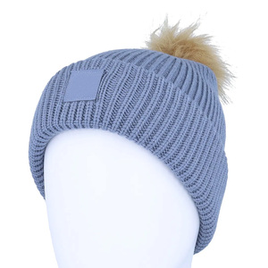 Bonnet en laine mélangée respirant et imperméable avec pompon, personnalisable, unisexe, de haute qualité, meilleur prix, pour l'hiver, fabriqué au Pakistan - Product Image 5
