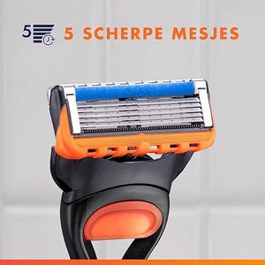 Gillette Fusion5 <b>Razor</b> <b>Men</b> 5 Blade Manual <b>Razor</b> ,1 Handle and 2 Blade Refills ,Black - Product Image 3