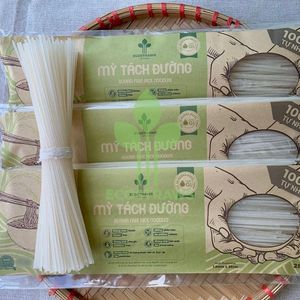 Venta directa de fábrica Fideos de fideos de arroz verde Alimentos secos saludables de Vietnam Sin aditivos - Product Image 1