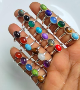 เครื่องประดับที่ดีสำหรับทุกเพศแหวนแฟชั่นเพชรชุบทอง18K หลายสีวินเทจสไตล์กันน้ำทองเหลือง - Product Image 2