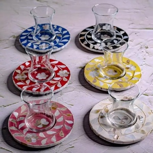 Assiette ronde de service en nacre de haute qualité multicolores de 6 pouces tendance pour le service à Oman et à Dubaï - Product Image 1