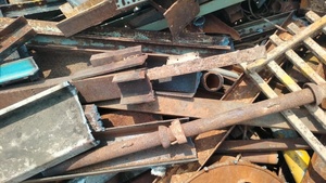 Suministro a granel de chatarra de acero reciclado y riel de hierro de alta calidad para uso industrial - Product Image 3