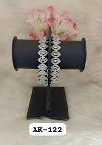 Tendance Unique fait à la main AD Fashion Bangles Set pour les femmes Cadeaux parfaits pour les occasions spéciales - Product Image 2