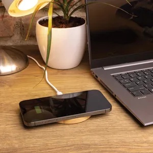 Sustainable 15W Wireless Charger with Bamboo Finish Smart Home Gadgets - Product Image 3